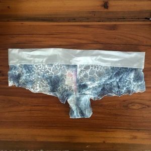 VS Pink Cheekster Panties